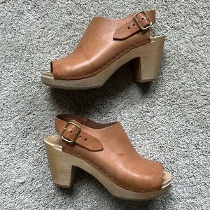 Bryr Natural Suzie Open Toe Clog
